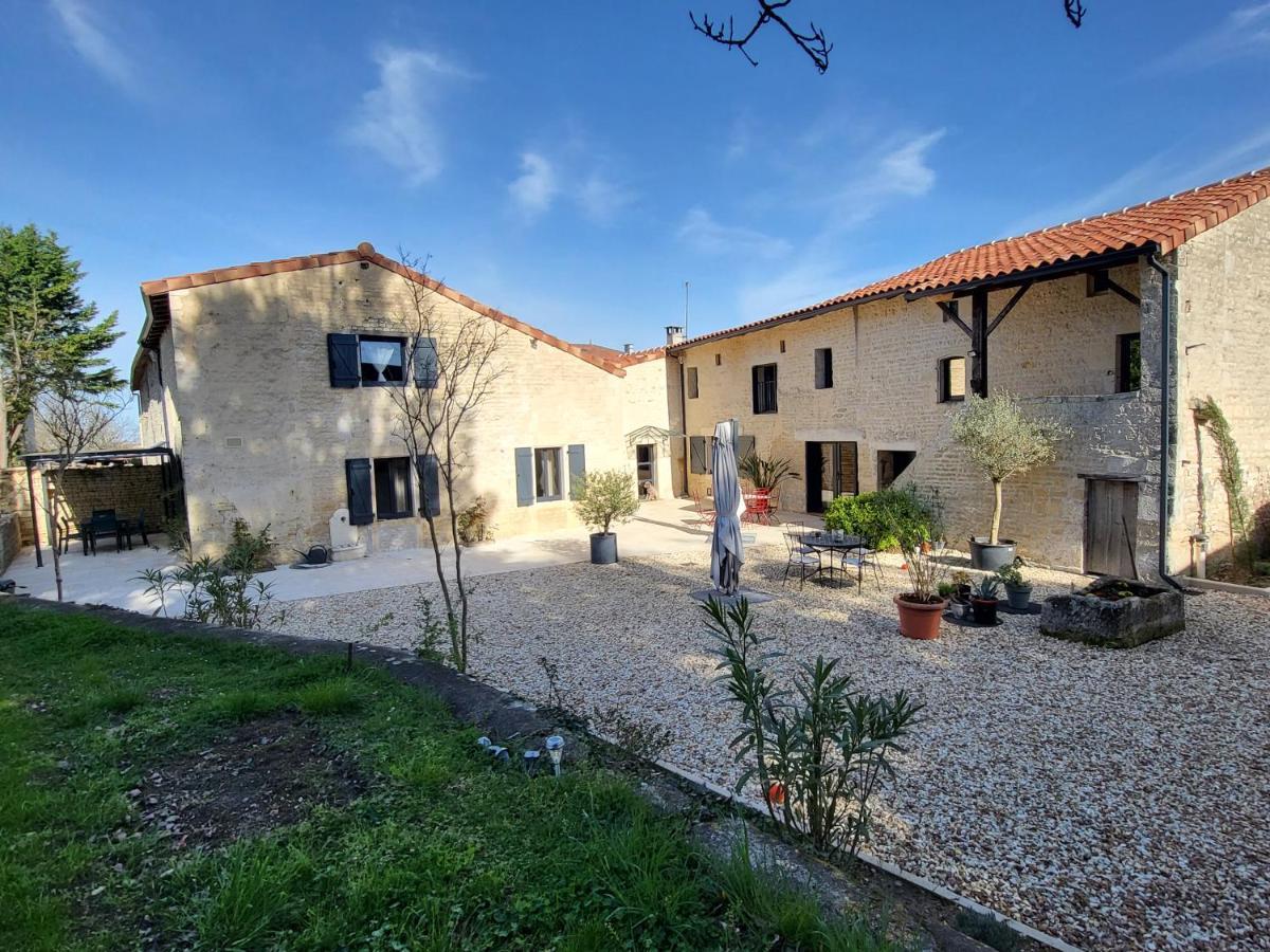 Au Clos Des Dely - Chambre D Hotes "Reference" Climatisee Mareuil  ภายนอก รูปภาพ