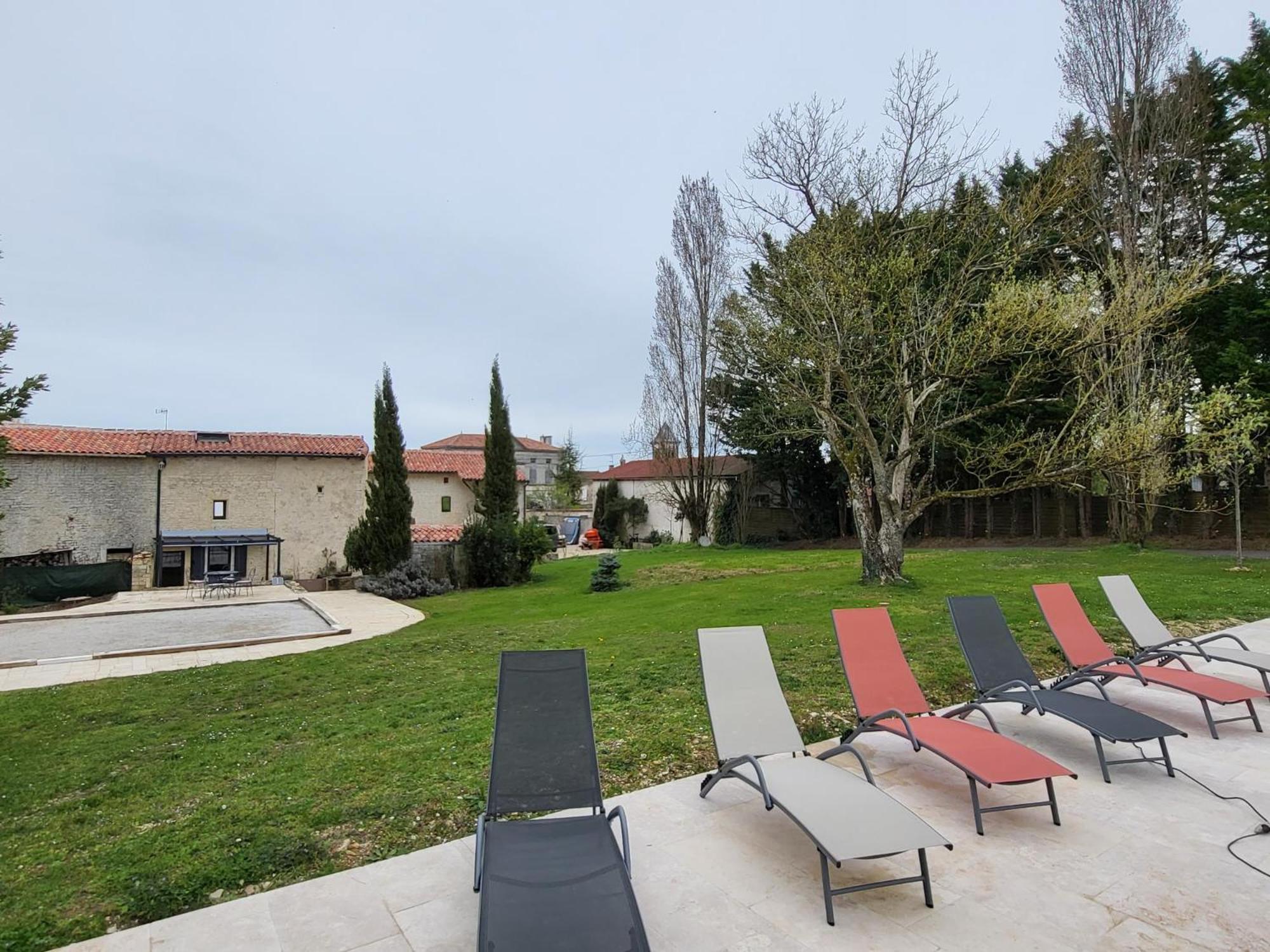 Au Clos Des Dely - Chambre D Hotes "Reference" Climatisee Mareuil  ภายนอก รูปภาพ